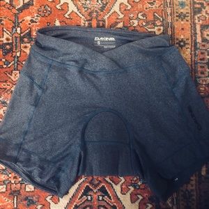 Dakine cycle shorts